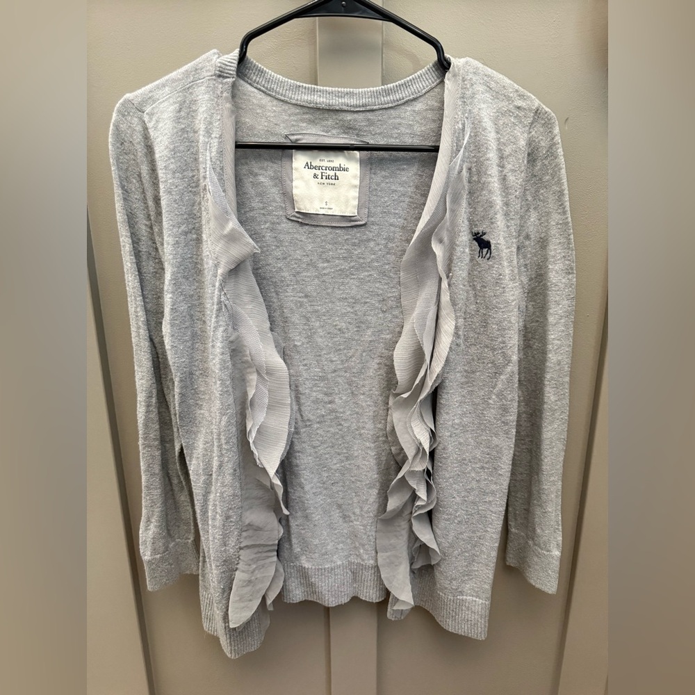 Abercrombie & Fitch Gray Ruffle Cardigan
